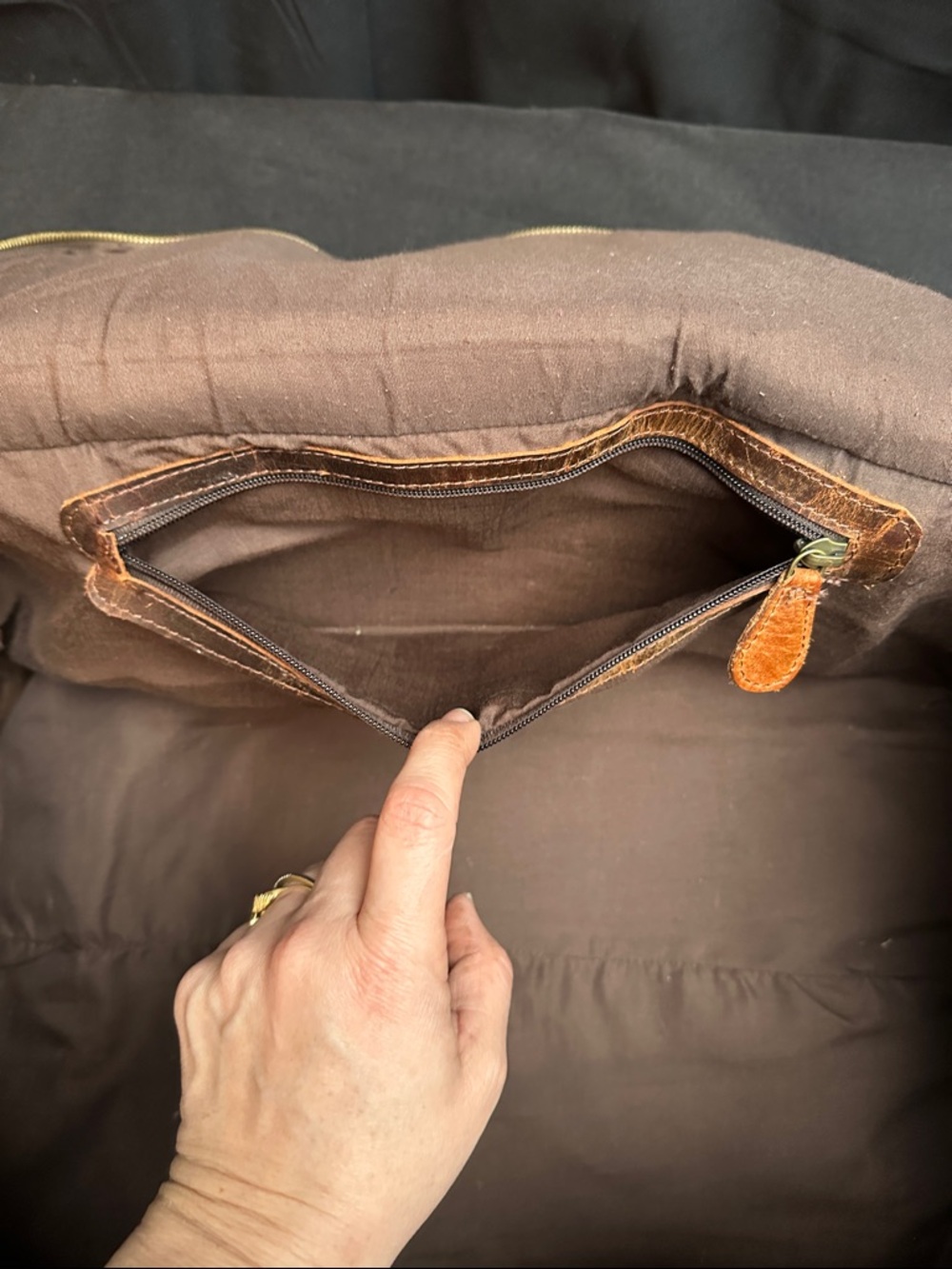 Classic Brown Leather Weekender Duffel Bag - Men - Picture 11 of 12